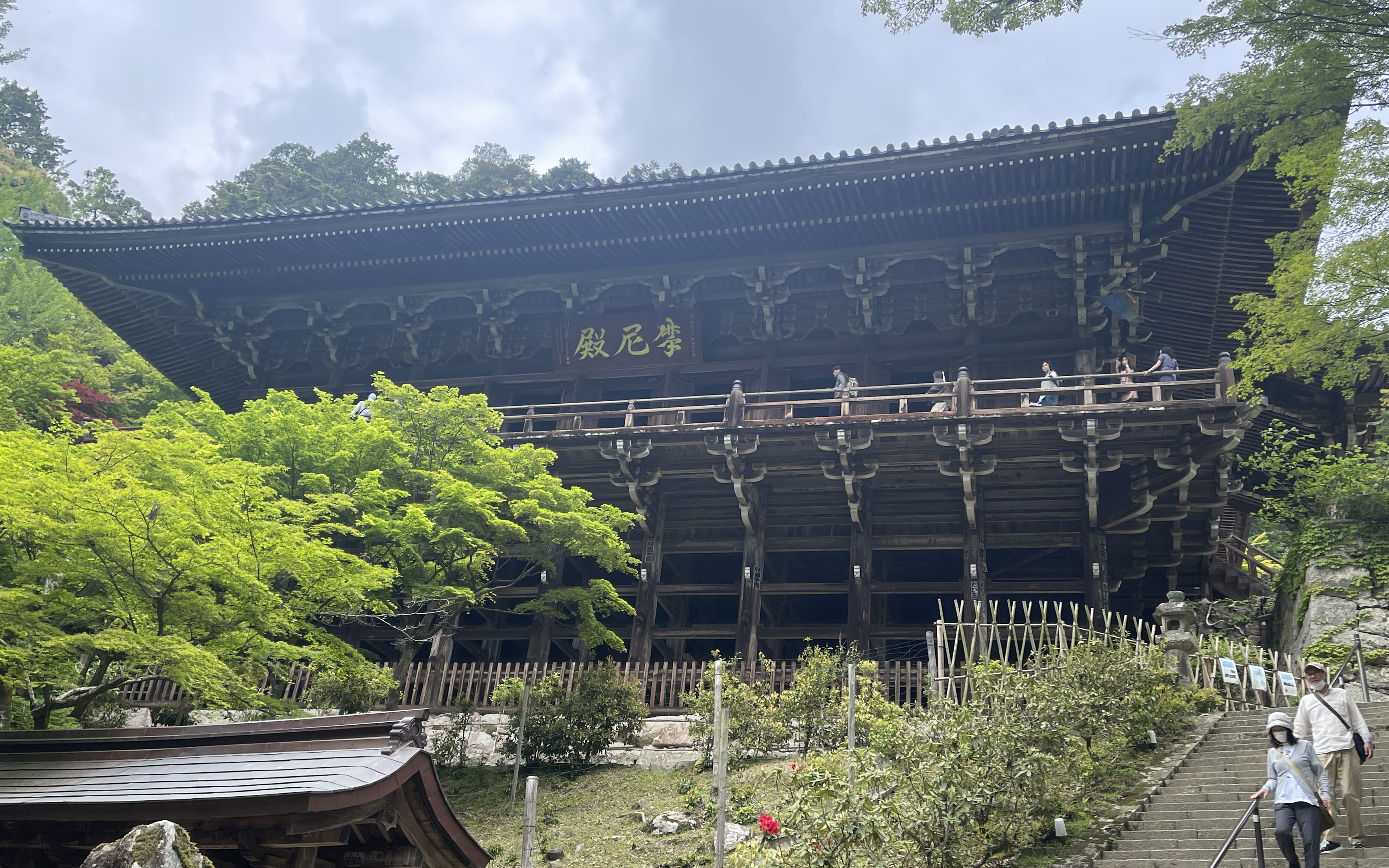 Temple en bois au Japon